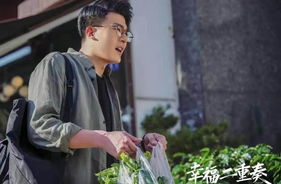 戏内情场小王子孙艺洲，戏外深情初恋20年