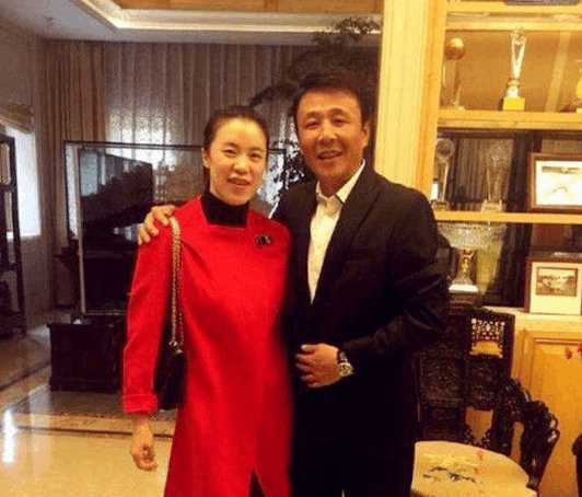王楠老公郭斌到底干嘛的有多少钱发家史?郭斌婚史有几段感情婚事