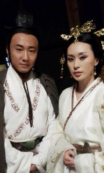美女演员杨雨婷：裸婚房子斌，恩爱25年生一女，成为彼此的骄傲
