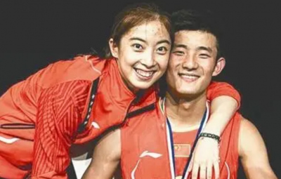 ​记得国羽女神王适娴吗？嫁给谌龙后生下一个儿子