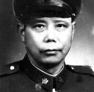 ​虎贲将军余程万将军简介（8000兵力挫日军三万，晚年却被乱枪打死）