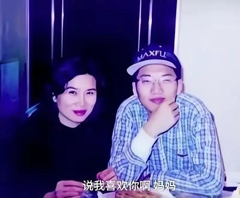 中年丧夫的董明珠，被亲哥踢出族谱，儿子40仍未婚！
