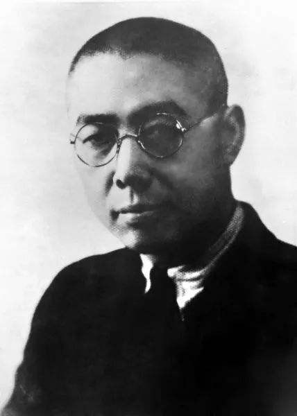 田汉：一生四段婚姻，辜负三位妻子，追悼会上只有一位妻子送终