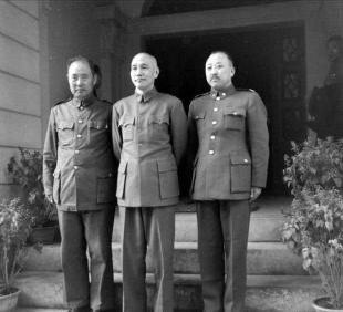 国共内战最后时刻，手握55万兵权的傅作义，却主动向我党投诚