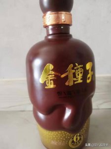 ​安徽双轮王酒价格表(双轮王酒价格表红色)