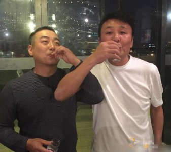 ​王楠老公郭斌简介(建乒乓基地赔得怀疑人生，但王楠快乐就行)