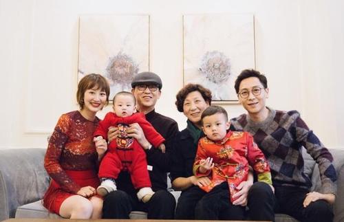 台上同是主持人，台下已成8年夫妻！李好郭晓敏，日夜相伴才幸福