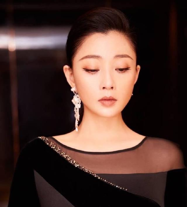 大满贯视后殷桃——娱乐圈唯一离婚却没人知道的女明星