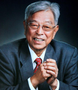 ​褚时健的传奇人生简介（71岁坐牢的烟草大王，84岁成为亿万富豪）