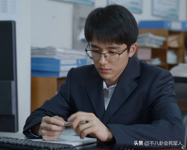 胡歌，时隔3年，归来就是王者