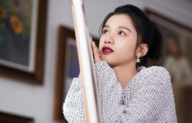 张婧仪个人资料简介（张婧仪与周迅是什么关系）