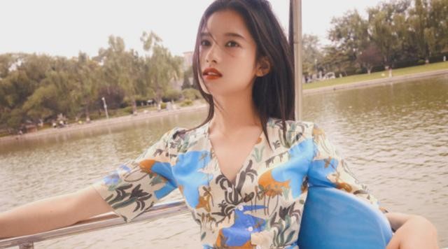 张婧仪个人资料简介（张婧仪与周迅是什么关系）