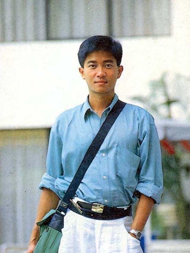 何超琼个人资料(何超琼许晋亨离婚22年)