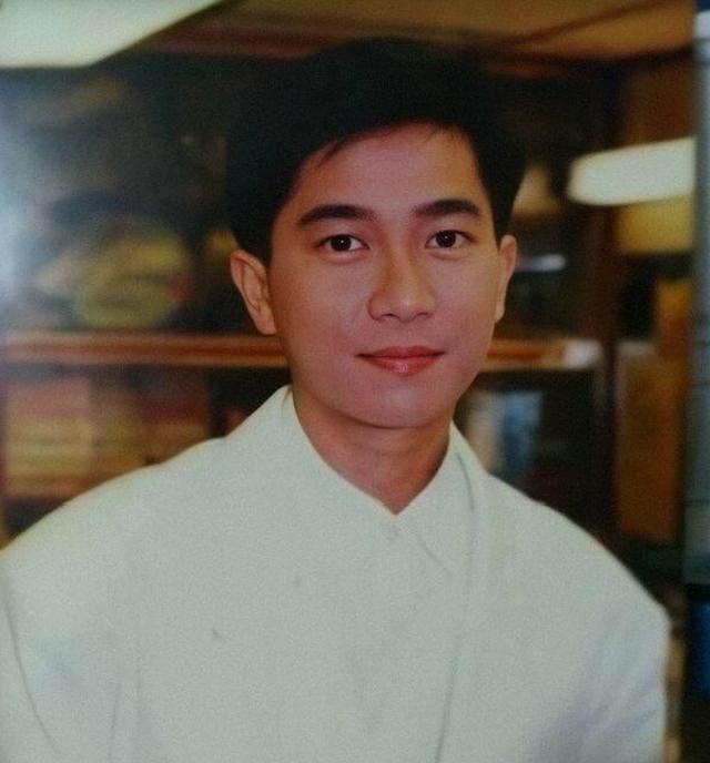 何超琼个人资料(何超琼许晋亨离婚22年)
