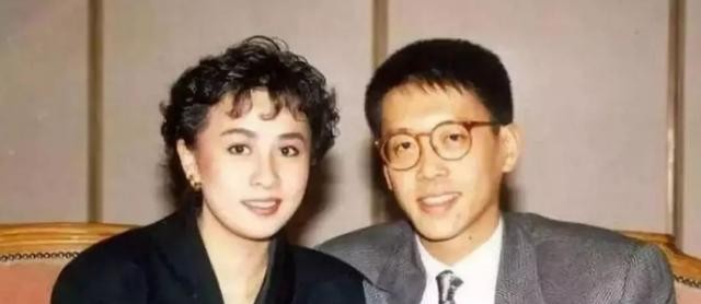 何超琼个人资料(何超琼许晋亨离婚22年)