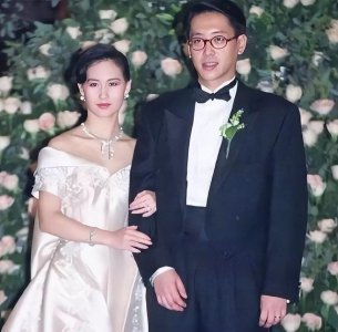 ​何超琼个人资料(何超琼许晋亨离婚22年)