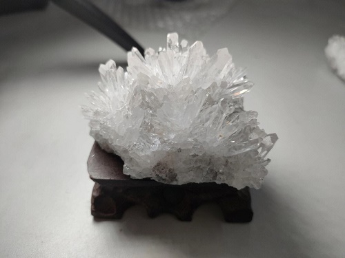白水晶簇的作用与功效，放在家里什么位置好？