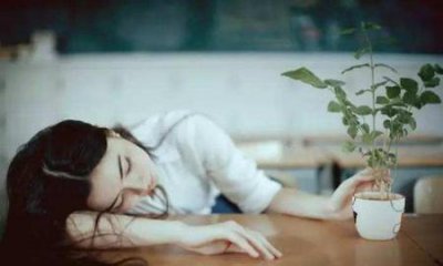 ​跟前任分手一年了,能否和好(和前女友分手一年了能复合吗)
