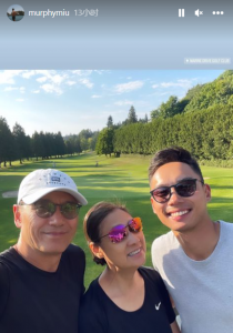 ​苗侨伟一家三口团聚！在加拿大打高尔夫球很惬意，29岁儿子罕露面
