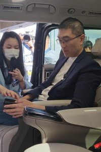 ​基隆市市长参观比亚迪，赞这件事“惊艳”
