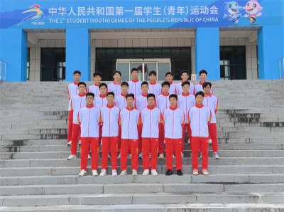 ​常州这所高中男足代表江苏出征，夺得全国冠军