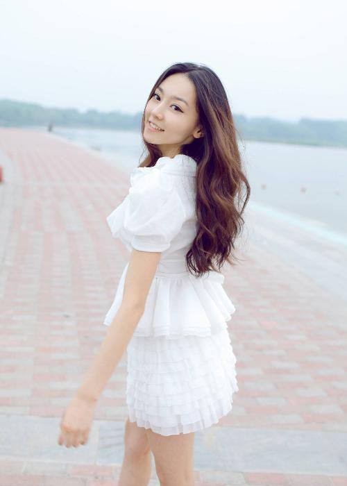 杨幂旗下有哪些艺人（杨幂旗下13个艺人）