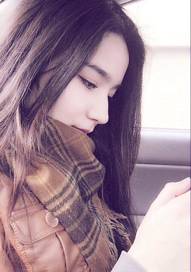 杨幂旗下有哪些艺人（杨幂旗下13个艺人）