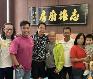 ​知名港星在内地 5 家餐厅全倒闭，为还债疯狂走穴