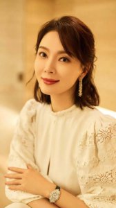 ​陈数个人资料简介：嫁二婚带子丈夫，为继子安心放弃生育，当后妈也幸福