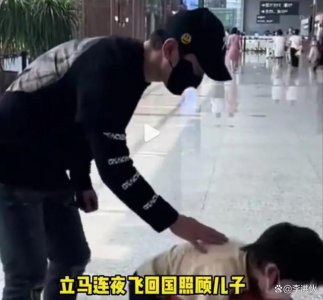 ​妈妈拍完爸爸拍，黄晓明和 baby 的儿子，频繁出镜也够累的