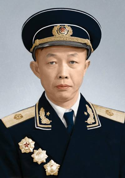 李作鹏简历