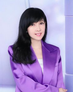 ​周慧敏感谢倪震，再度否认离婚，结婚15年大赞倪震是好好先生