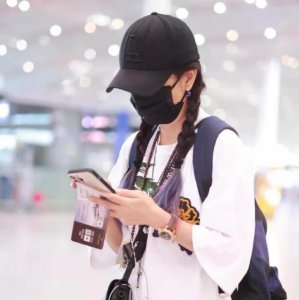 ​赵薇旗下艺人（赵薇浑身上下都是玄学味道）