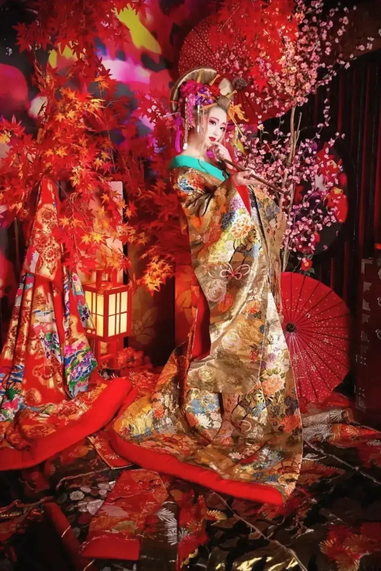 美貌与实力兼具的美竹铃美图合集，全身自带仙气！