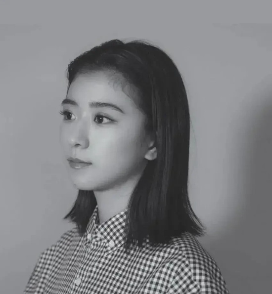 不拘小节的岛国美女：黑岛结菜