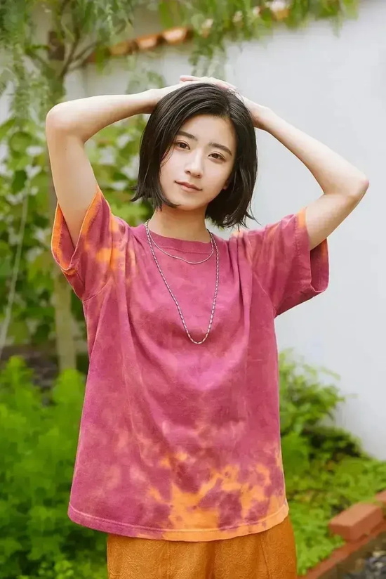 不拘小节的岛国美女：黑岛结菜