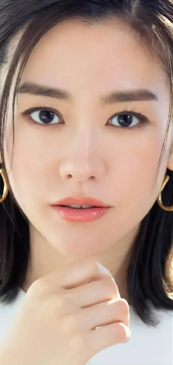“千叶No.1美少女”桐谷美玲