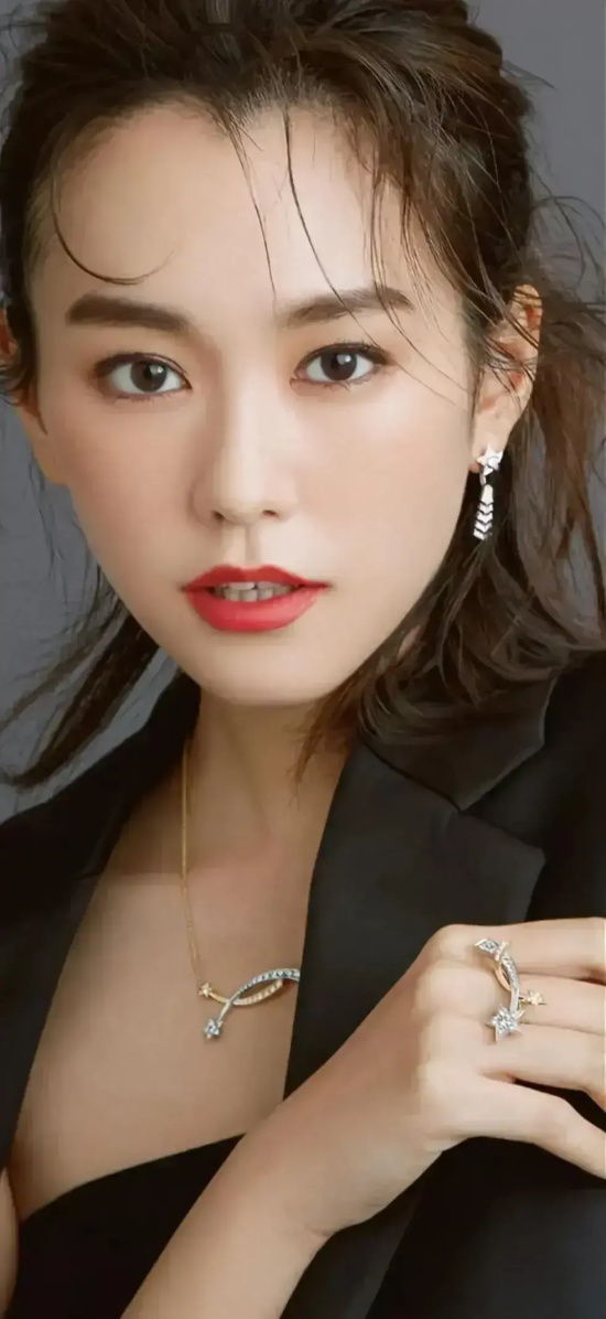 “千叶No.1美少女”桐谷美玲