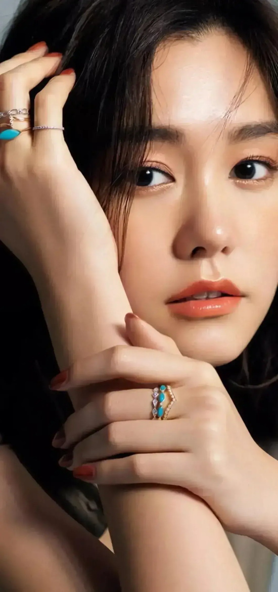 “千叶No.1美少女”桐谷美玲