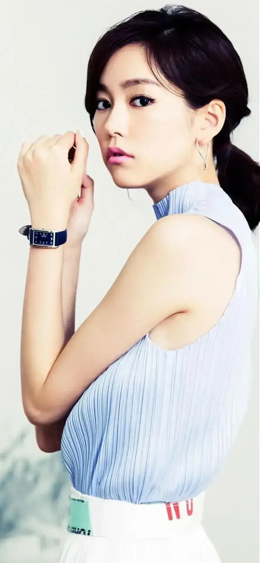 “千叶No.1美少女”桐谷美玲