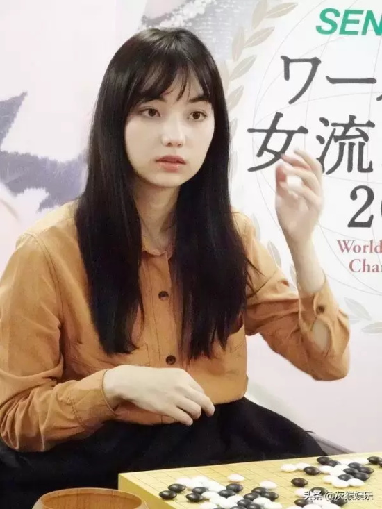 黑嘉嘉身高多少（黑嘉嘉身高体重介绍）
