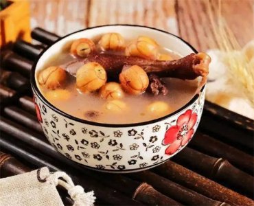 ​几款滋补养生的安神汤是什么牌子[补气安神的汤有哪些]