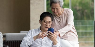 ​老年人手机成瘾问题何解