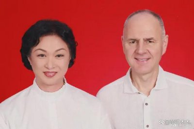 ​金星重新登记领证！18年前为孩子落户离婚，6年前已举行复婚婚礼
