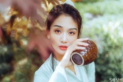 ​恋爱中女生精神出轨的表现 如何分辨女友是不是精神出轨