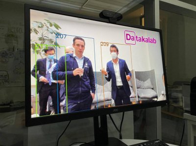 ​苹果刚刚收购的这家 AI 初创公司，有何过人之处？