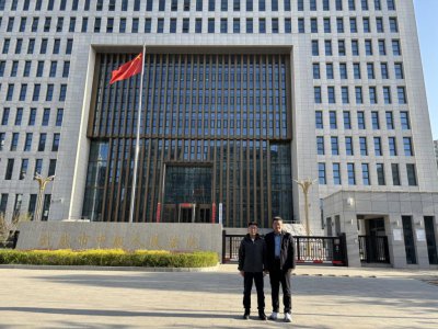​玩具店主买卖枪支案二审开庭：水弹枪是否适用枪支鉴定标准成焦点