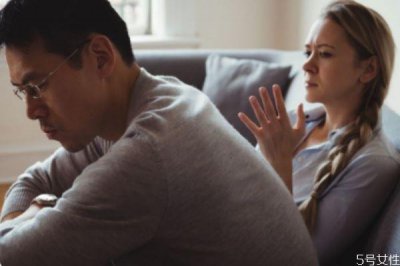 ​老婆想离婚表现 女人对你冷战说明什么