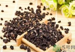 吃黑枸杞有什么好处？吃黑枸杞有什么坏处？