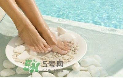 醋泡脚可以天天泡吗？醋泡脚可以反复用吗